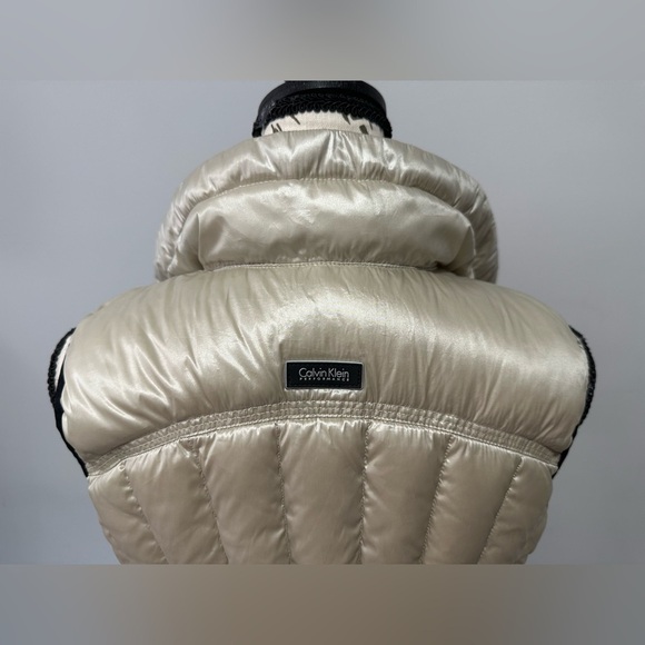 Calvin Klein Premium Down Feather Vest ๐ - Picture 7 of 12